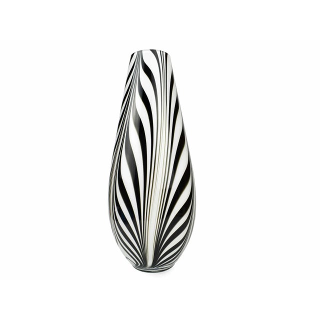 Late 20th Century Tall Jarek Kozlowsky Zebra Stripe Design Polish Art Glass Vase For Sale - Image 4 of 8