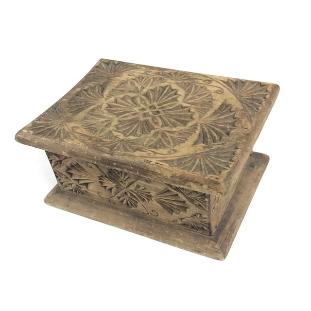 Antique American Pioneer Chip Carved Wood Box For Sale - Image 13 of 13