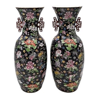 1940s Chinese Famille Rose Vases- a Pair For Sale