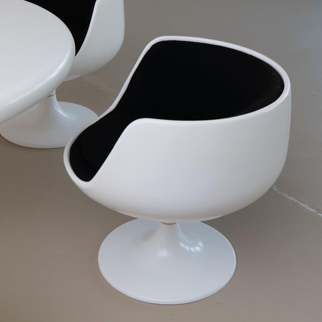 Asko Cognac Dining Chairs and Santarelli Table by Eero Aarnio for Asko, 1970s, Set of 6 For Sale - Image 4 of 8