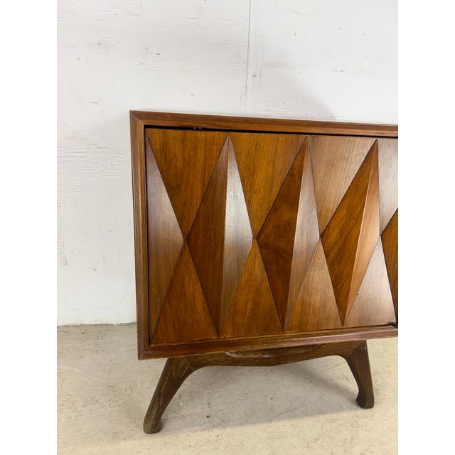 Mid-Century Modern Mid Century Modern Nightstand by Albert Parvin for American of Martinsville For Sale - Image 3 of 12