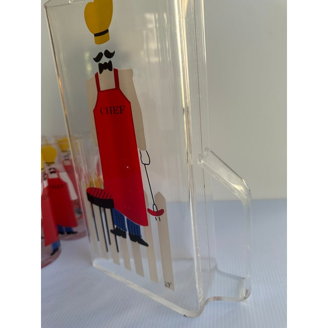 1950s Mid-Century Modern h.j.stotter Acrilic "Barbecue Chef" Six Tumblers With Matching Pitcher - 7 pcs For Sale - Image 18 of 18