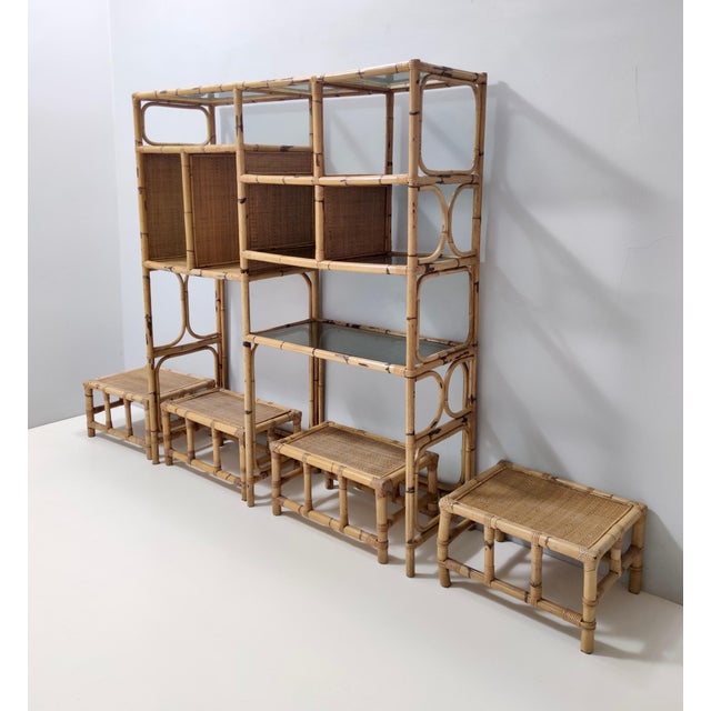 Postmodern Bamboo Bookcase with Smoked Glass Shelves by Vivai del Sud, Italy, 1970s, Set of 5 For Sale - Image 6 of 18