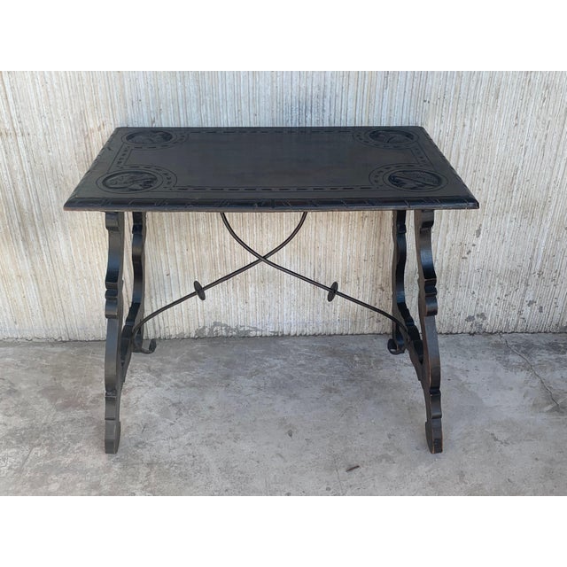 19th Century Spanish Baroque Side Table with Carved Top & Legs & Iron Stretchers For Sale - Image 17 of 18