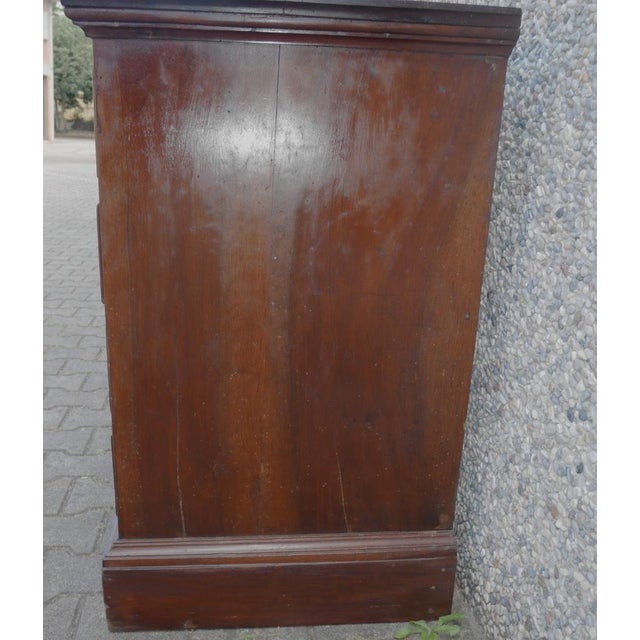 Antique Walnut Chest of Drawers, 18th Century For Sale - Image 12 of 18