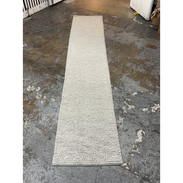 Contemporary 2ft 4in × 11ft 8in Safavieh Silver Natura Runner Wool/Cotton Rug For Sale - Image 3 of 12