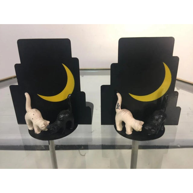 Origin United States Period 1920-1949 Dimensions W. 4.25 in; H. 5 in; D. 4.5 in; W. 10.8 cm; H. 12.7 cm; D. 11.43 cm;...