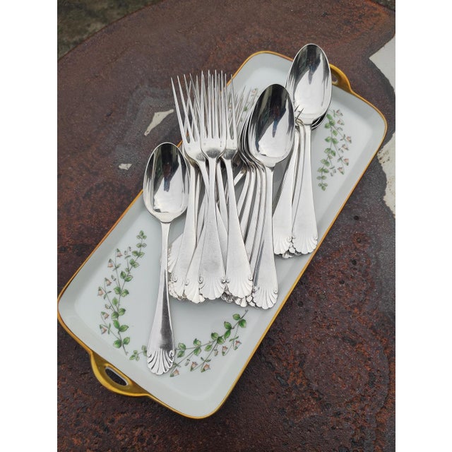 Antique Coquille Tableware for 12 from Christofle, 1900, Set of 24 For Sale - Image 12 of 12