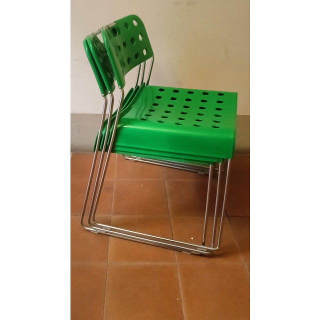 Bieffeplast Green Metal Omstack Stackable Chairs by Rodney Kinsman for Bieffeplast, Italy, 1970s, Set of 3 For Sale - Image 4 of 8