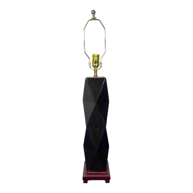 1980s Postmodern Faceted Geometric Ceramic Sculptural Table Lamp For Sale