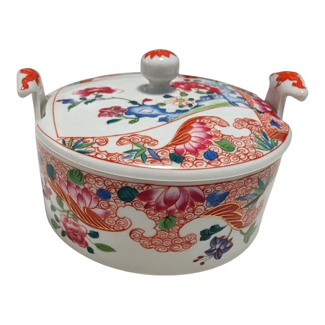 1970s Famille Rose Covered Dish in the Ch'ien Lung Style For Sale