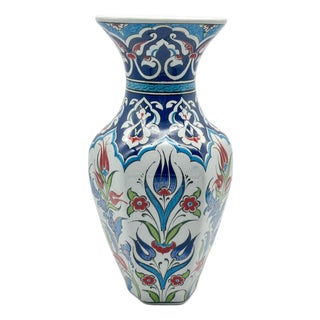 Handmade Ceramic Faceted Vase (25cm) – Rumi Neck & Red Tulips – Hexagonal Form For Sale