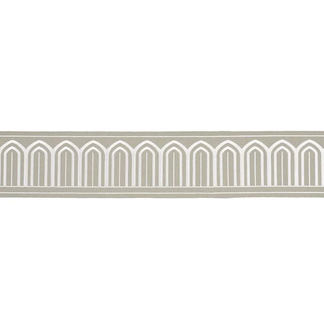 Designed by Miles Redd, Arches Embroidered Tape Wide is a stylized scallop trim that boasts undeniable architectural...