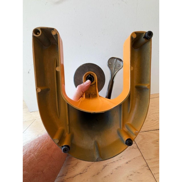 Metal Vintage Atlantic Spremita Deluxe Orange and Chrome Manual Citrus Juicer For Sale - Image 7 of 15