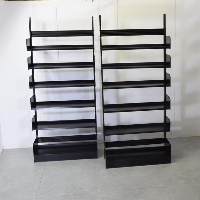 Mid-Century Modern Industrial Metal Shelving Unit Congress Model in Black Lacquered Metal Frame from Lips Vago, Set of 2 For Sale - Image 3 of 8