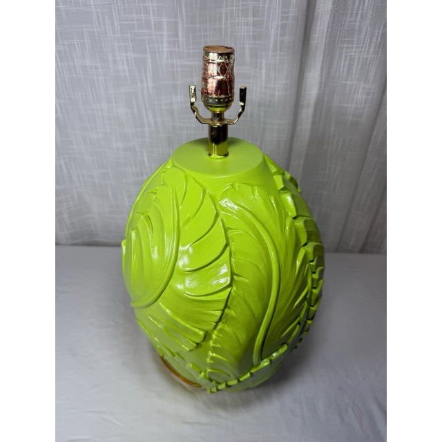 Traditional Palm Beach Regency Solid Plaster Palm Leaf Key Lime Green Table Lamp - Newly Painted For Sale - Image 3 of 5