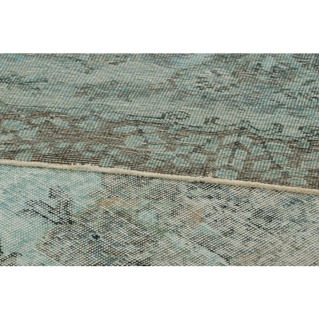 Textile Vintage Zeki Müren Rug in Blue and Green With Floral Medallion | Rug & Kilim For Sale - Image 7 of 7