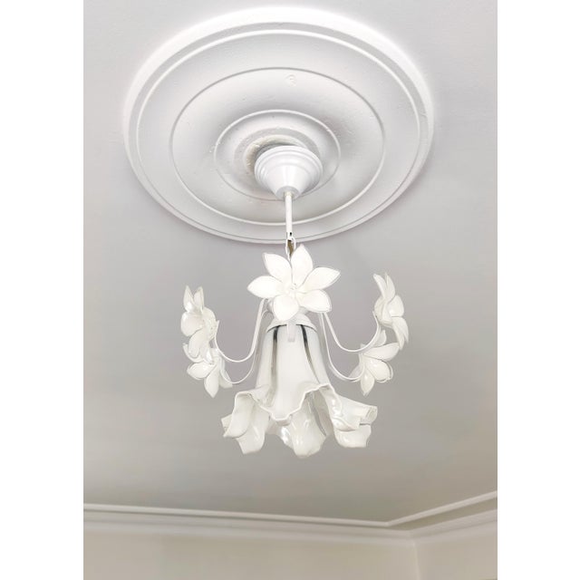 Italian Vintage Murano Glass Chandelier, 1980s White Floral Lamp, Small Italian Ceiling Light For Sale - Image 3 of 14