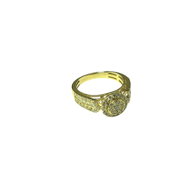 Late 20th Century Late 20th Century 14 Karat Yellow Gold Diamond Cluster Halo Ring, Size 7 For Sale - Image 5 of 8