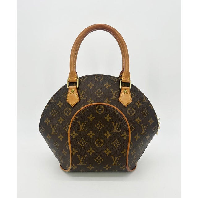 Contemporary Mid 20th Century Louis Vuitton Monogram Canvas Ellipse MM For Sale - Image 3 of 9