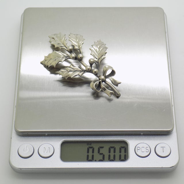 Metal Vintage Italian Handmade Genuine Silver Real Life Size Holly Christmas Decoration Figurine Miniature, Made in Arezzo (Tuscany, Italy) For Sale - Image 7 of 8