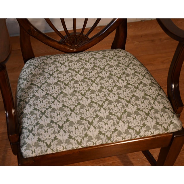 1920 Antique English Solid Walnut Shield-Back Set of Six Dining Chairs For Sale - Image 4 of 18