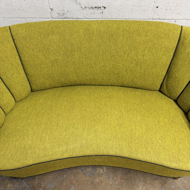 Danish Modern 1930s Banana Sofa in the Manner of Viggo Boesen, Slagelse For Sale In New York - Image 6 of 9
