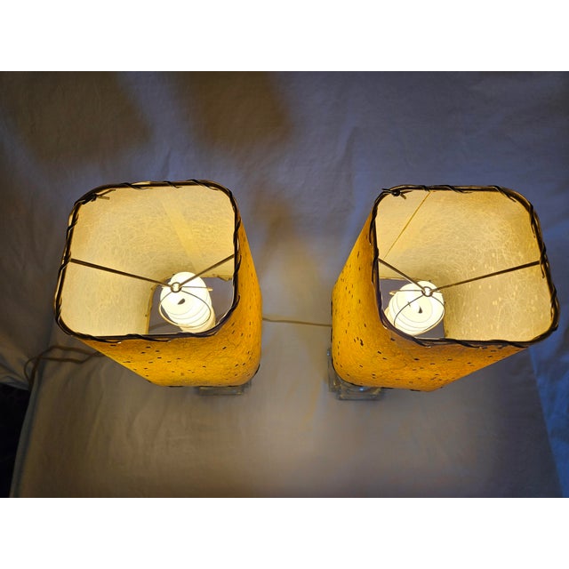 1950s 1950s Mid Century Modern Fiberglass and Glass Side Lamps - a Pair For Sale - Image 5 of 8