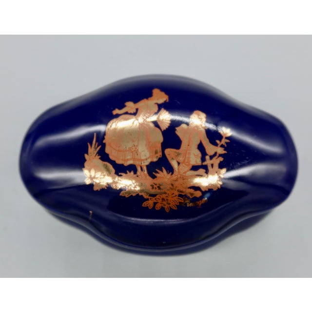 Ceramic Vintage French Limoges Cobalt Blue Trinket Box — Gilt Courting Scene, 20th Century For Sale - Image 7 of 7