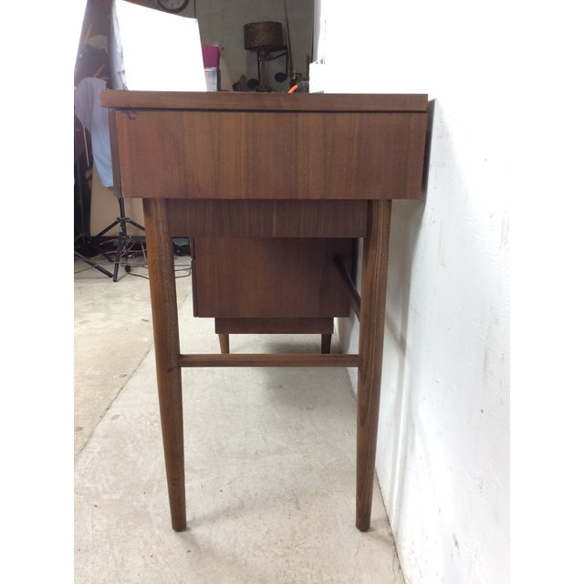 Mid-Century Modern Mid Century Modern Four Drawer Writing Desk With Chrome Hardware by Stanley Furniture For Sale - Image 3 of 10