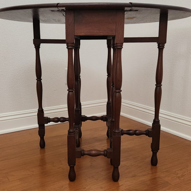 Solid Mahogany Antique Gateleg / Spiderleg Drop Leaf Table For Sale - Image 11 of 16