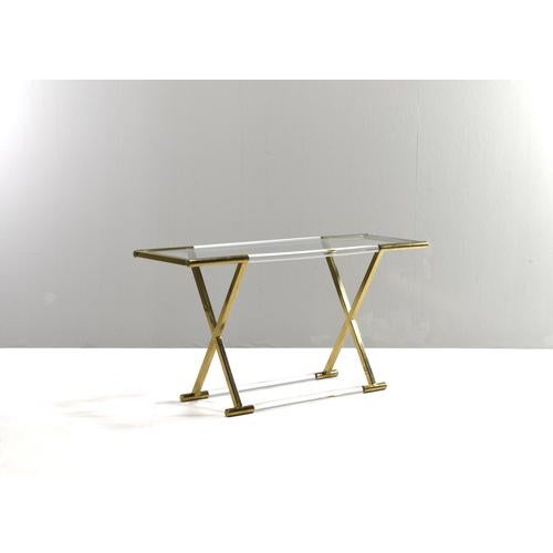 1980s Hollywood Regency Acrylic Glass and Brass Console Table by Charles Hollis Jones, 1980s For Sale - Image 5 of 15