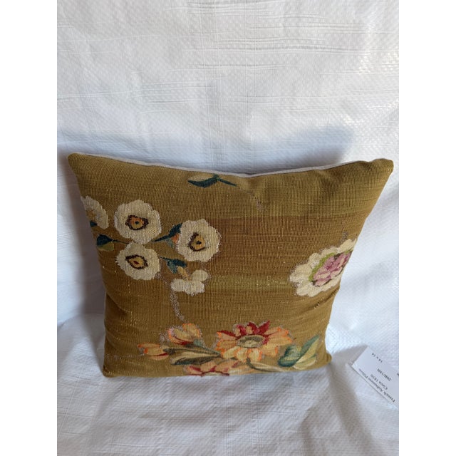 1850s Aubusson French Tapestry Pillow With Floral Bouquet For Sale In Los Angeles - Image 6 of 7