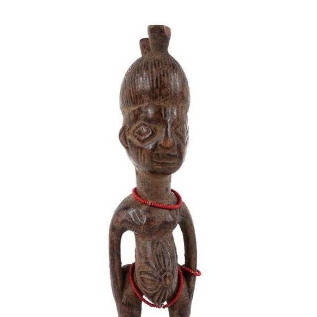 Early 20th Century Yoruba Ibeji Female Miniature Figure 9.5 Inch Nigeria For Sale - Image 4 of 4