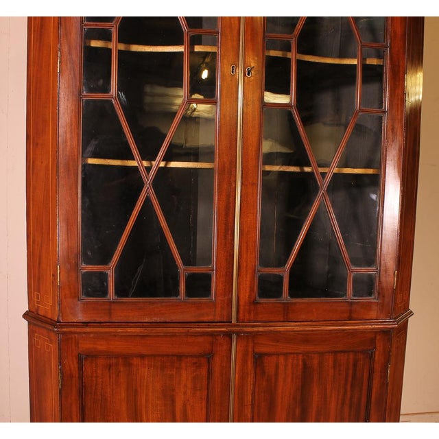 Georgian Corner Cabinet in Mahogany, 18th Century For Sale - Image 11 of 14