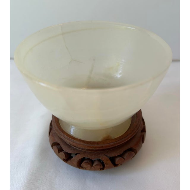 Translucent Alabaster Bowl With Pedestal For Sale In Cincinnati - Image 6 of 8
