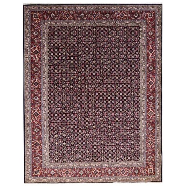 Traditional Middle Eastern rug Sarouk | Knot density: High | Material: High-quality wool | Size: 337×266 cm | Pattern:...