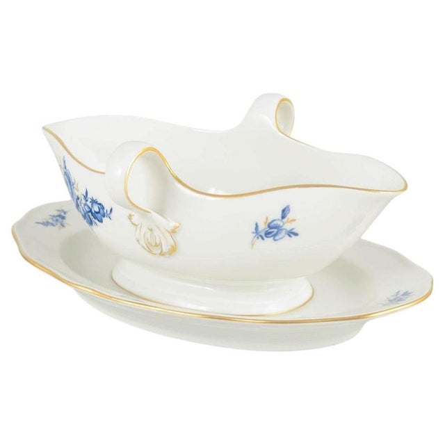 Porcelain Sauce Boat with Blue Floral Motifs and Gilt Accents by Meissen, Germany For Sale - Image 5 of 5