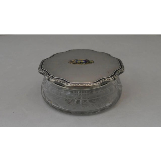 Art Nouveau Early 20th Century Sterling Silver/Crystal Vanity Jar w/ Floral Medallion For Sale - Image 3 of 9