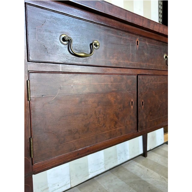 Fine 19th Century American Federal Period Mahogany Sideboard For Sale In Richmond - Image 6 of 6