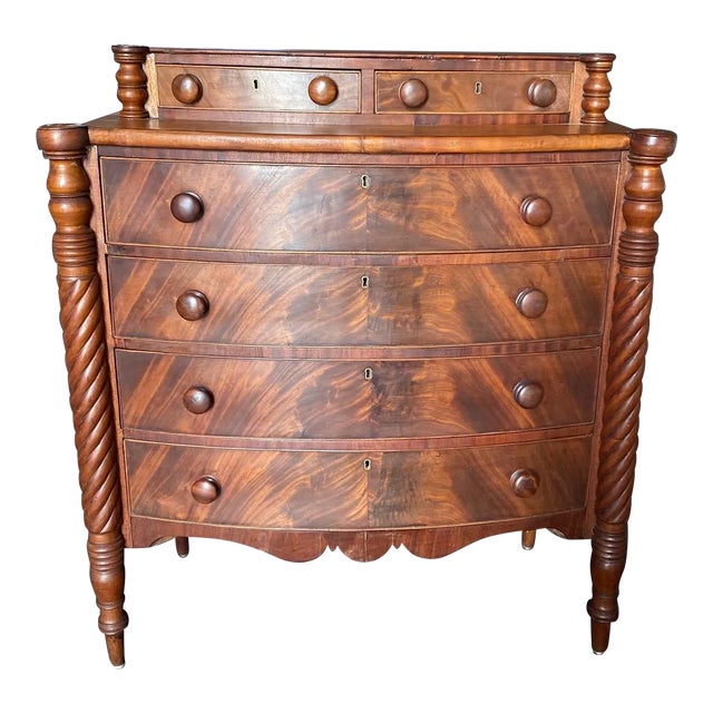 Early 19th Century American Sheraton Bow Front Chest of Drawers For Sale