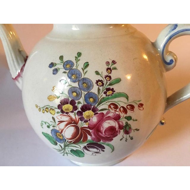 Baroque Doccia Porcelain Tea Pot with Floral Decor by Richard Ginori, Italy, Late 18th Century For Sale - Image 3 of 18