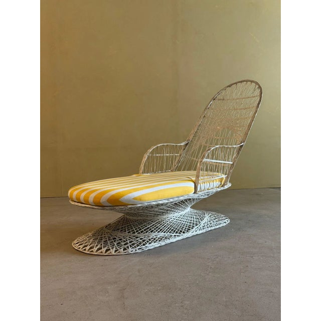 Mid-Century Modern Spun Fiberglass Lounge Chair by Russell Woodard, 1960s For Sale - Image 11 of 14