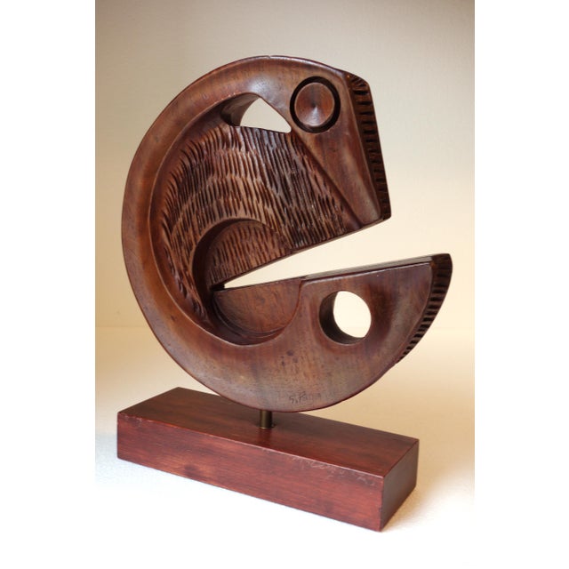 Gianni Pinna 1970 Wood Modern Sculpture Artist Sign engraved Very Good Condiction This piece has an attribution mark, I am...