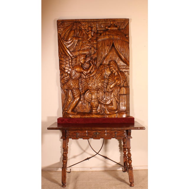 Exceptional altarpiece representing the annunciation circa 1600-fruit wood Rare altarpiece from the North of Portugal,...