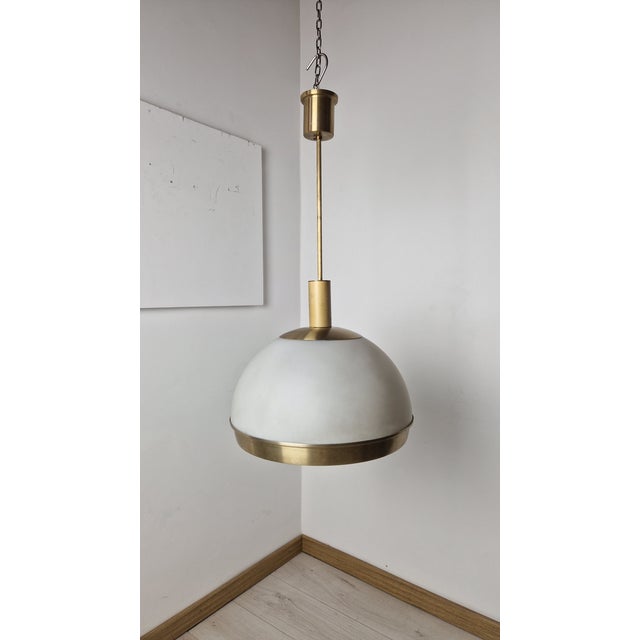 Mid-Century Modern Brass-Plated Aluminum Chandelier with Diamond-Shaped Glass Lampshade by Pia Guidetti Crippa for Lumi, 1970s For Sale - Image 3 of 13