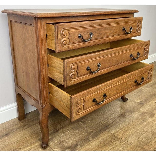 Vintage French Louis Style Oak Chest of 3 Drawers For Sale - Image 14 of 15