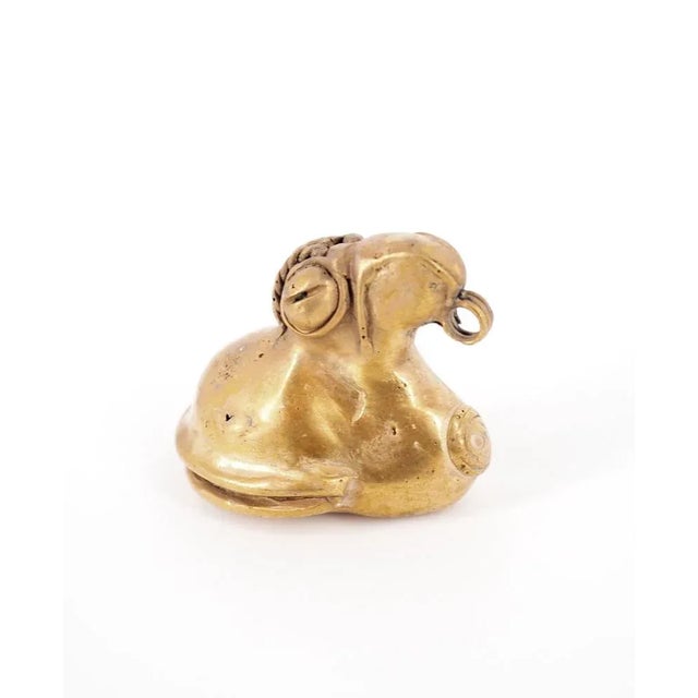 Colombian Taïrona Tumbago Statuette of Sleeping Bird For Sale - Image 5 of 6