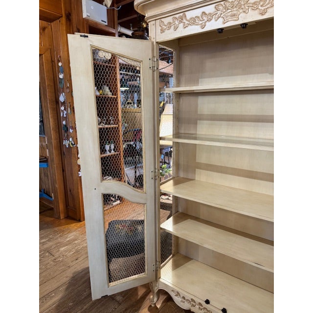 1980s Country French Cabinet W/Chicken Wire For Sale - Image 11 of 13