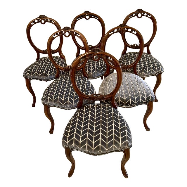 Antique Victorian Walnut Carved Balloon Back Dining Chairs, 1850, Set of 6 For Sale
